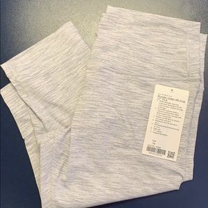 Lululemon Wunder Under 17” Crop Pants